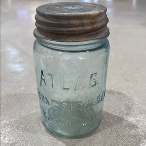Atlas Strong Shoulder Mason Jar